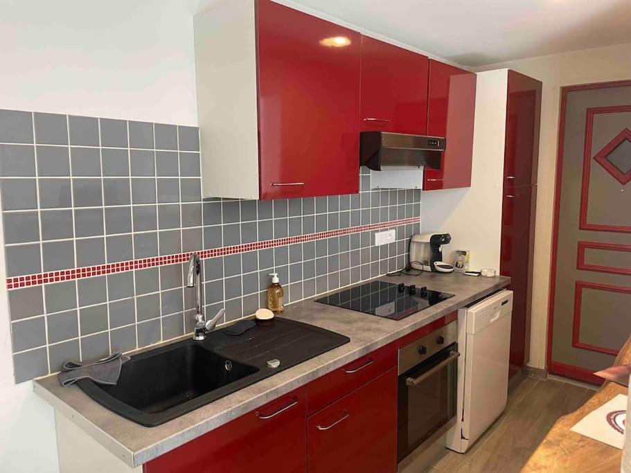 Maisonnette Des Douves Plein Centre 1 A 4 Voyageurs Malestroit Екстериор снимка